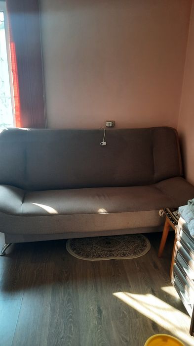 Продам диван в хорошем состоянии