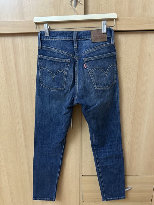 Blugi Levi’s mulati