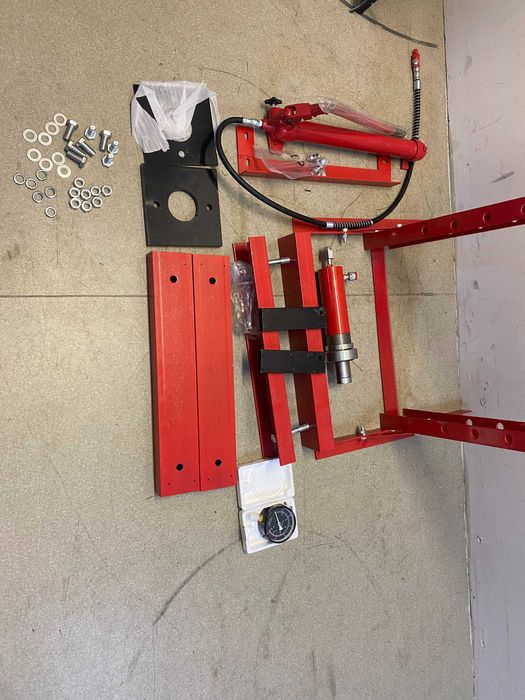 300606	Преса хидравлична 20t с манометър RD-HP04