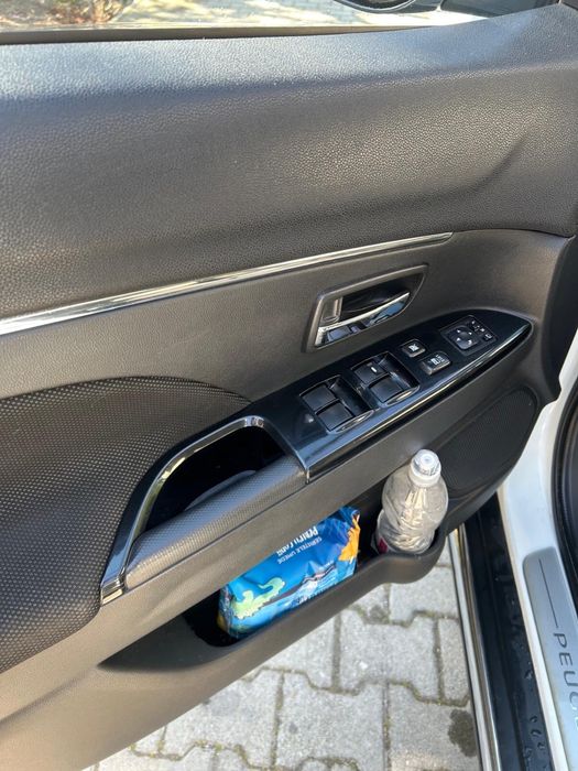 Vand Peugeot 4008, 2013