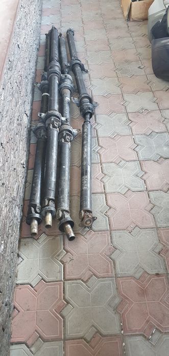 Карданный вал на лексус RX 330.