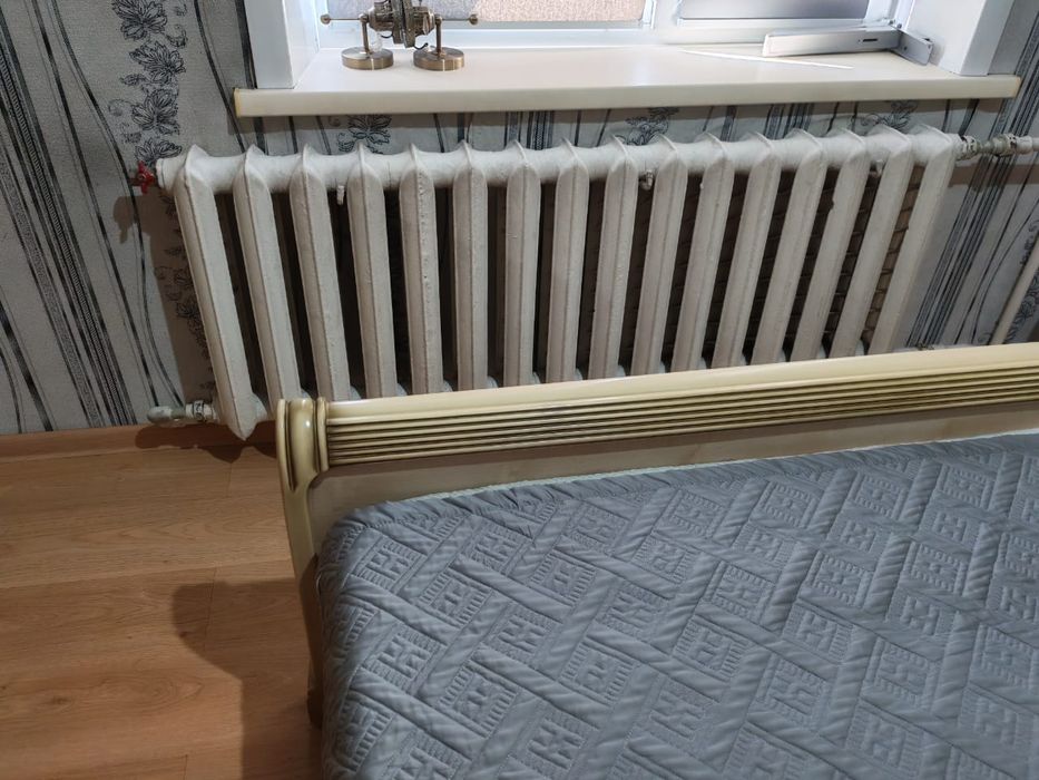 Продам чугунные батареи