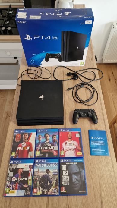 Vand ps4 pro ca nou 1tb