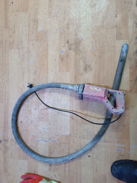 Вибратор для бетона