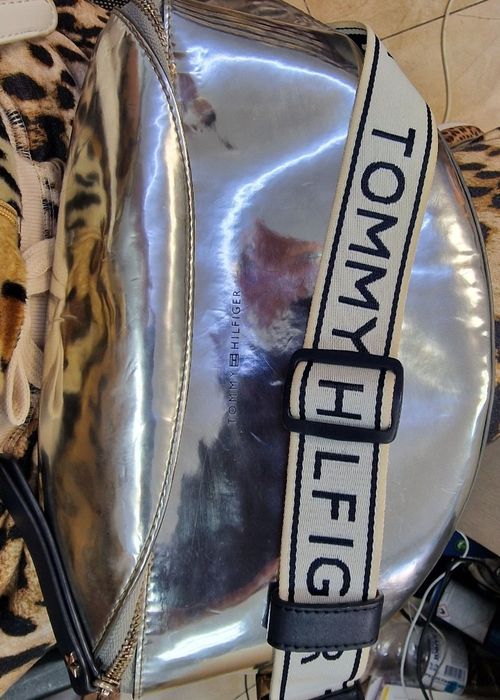 Tommy Hilfiger дамска паласка металик