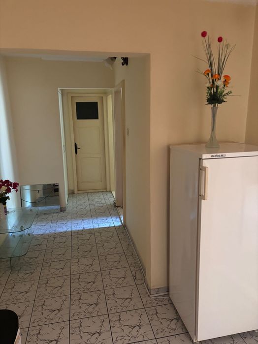 Apartament 3 camere, 9 Mai, Vest