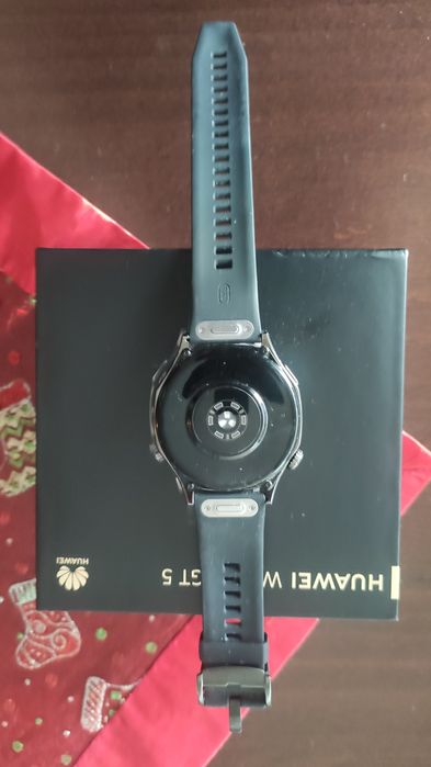 Продавам Huavei watch GT 5
