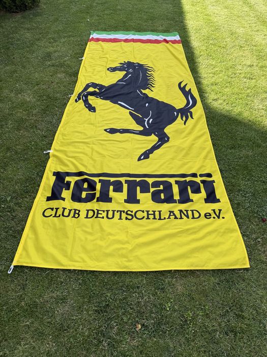 2 steaguri Ferrari