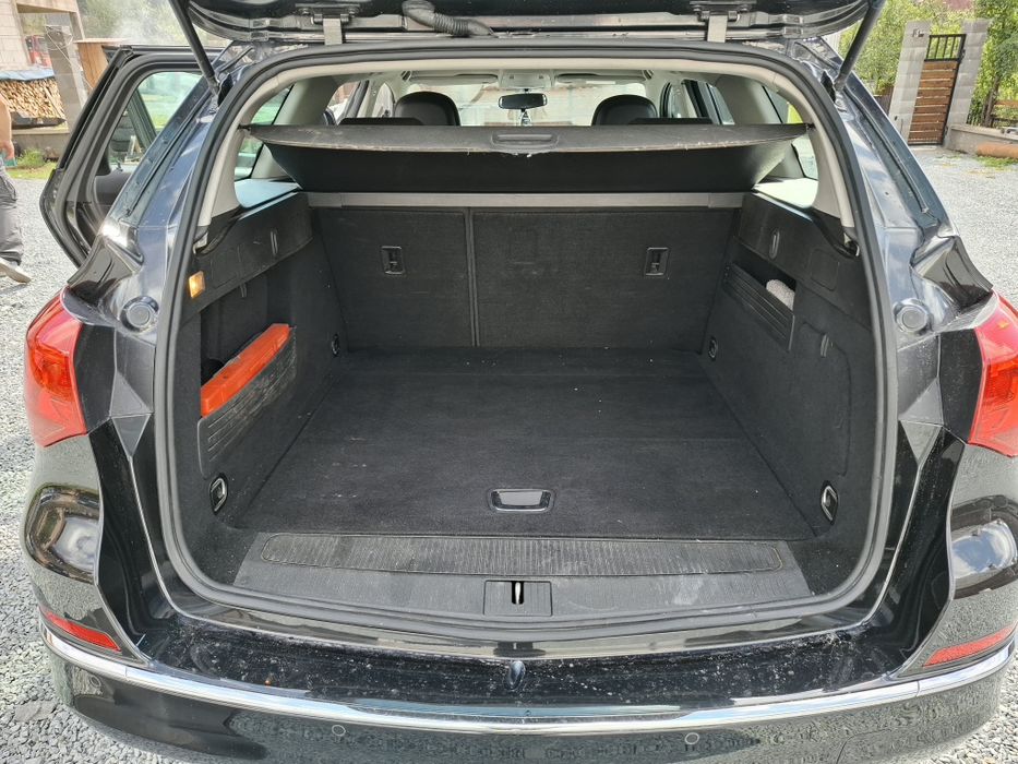 Opel Astra  Sports Touarer 1.7, 2013