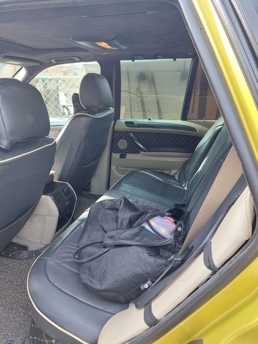 Авто BMW  X5. 2001 г
