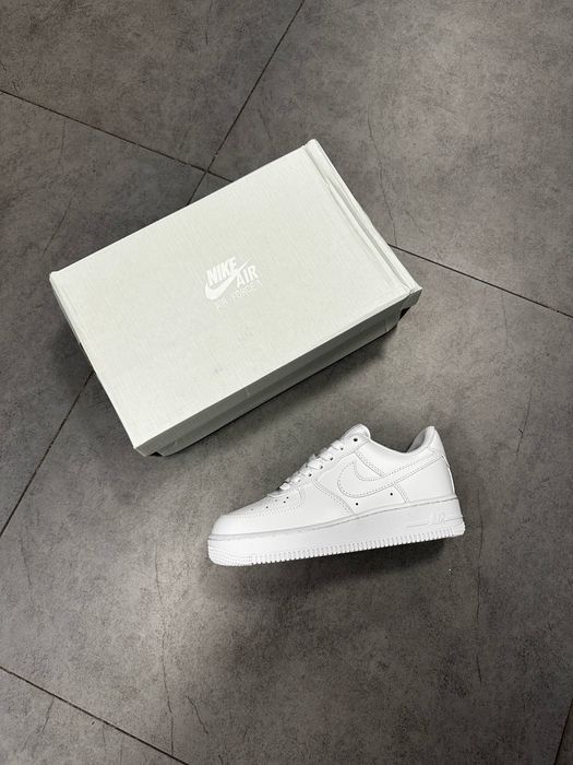 Скидка Продам Nike Air Force 1