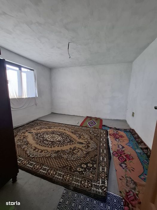 De vanzare vila in Barticesti, P+M, compusa din 7 camere Pret 85000 e