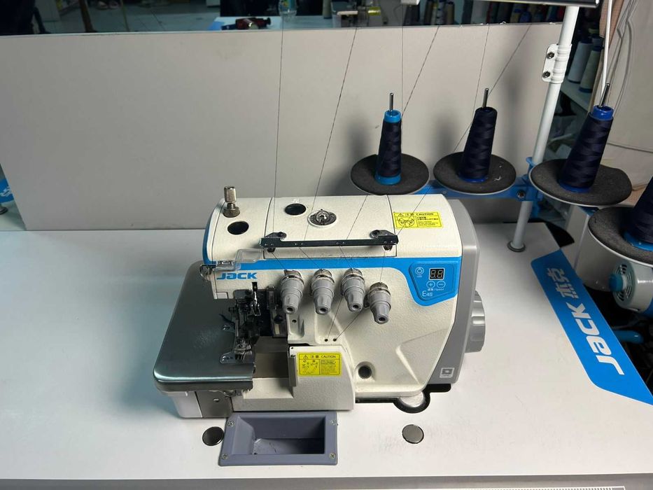 Оверлок четырехниточный