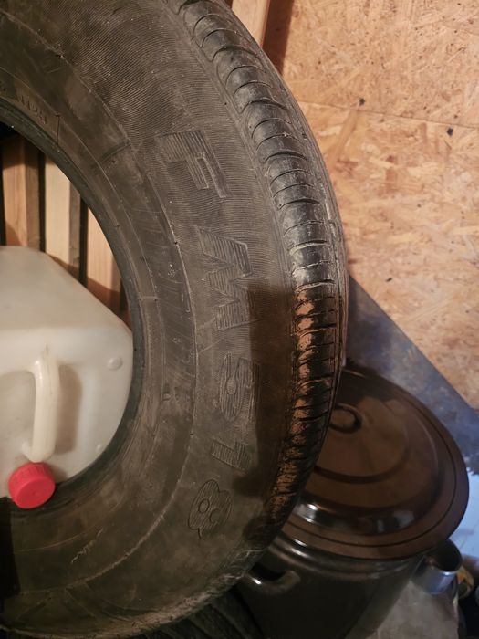 Б/у.Летние шины на внедорожник