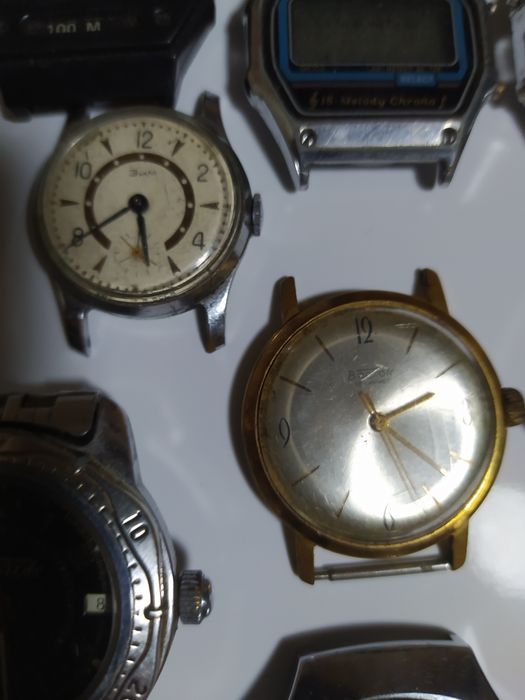 Продам старые часы