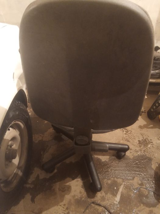 Продам офисный стул