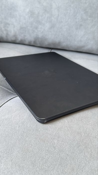 MacBook Air  Чип apple M2  Процесс 8гб