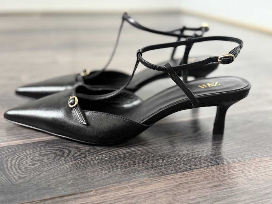 Нови Обувки, естествена кожа ZARA