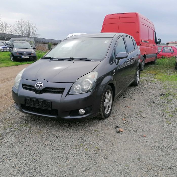 Тоyota Corolla verso 2.2D-CAT На Части