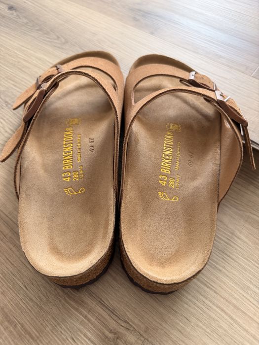 Negociabil Birkenstock mărimea 43 – 28 cm, noi, nepurtati, cu etichetă.