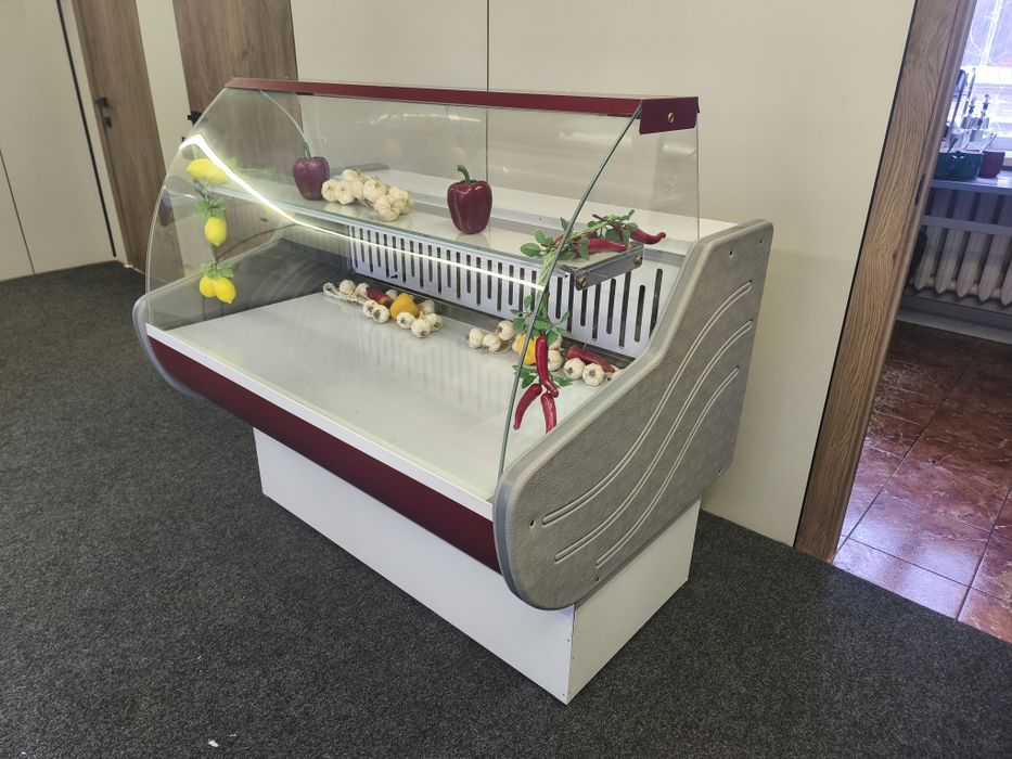 Витринный холодильник