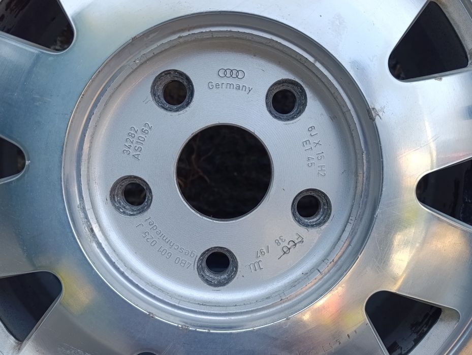 Джанти 15" с летни гуми за Audi