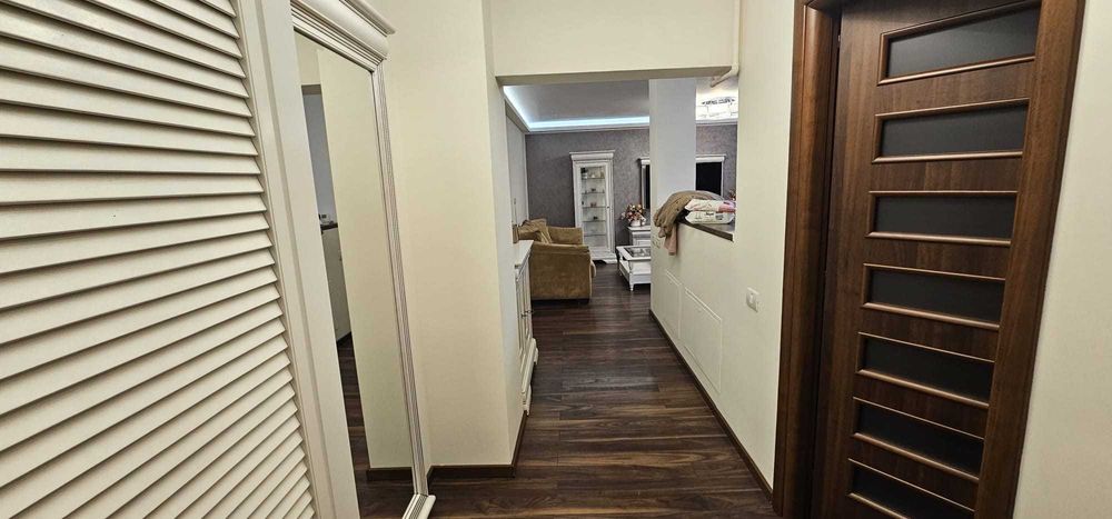 Inchiriez apartament 4 camere zona Victoria intersectie Emag