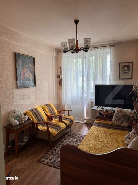 Apartament 3 camere, semidecomandat, central