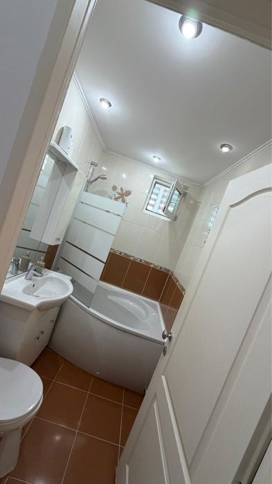 Apartament cu 3 camere - Vedere 6