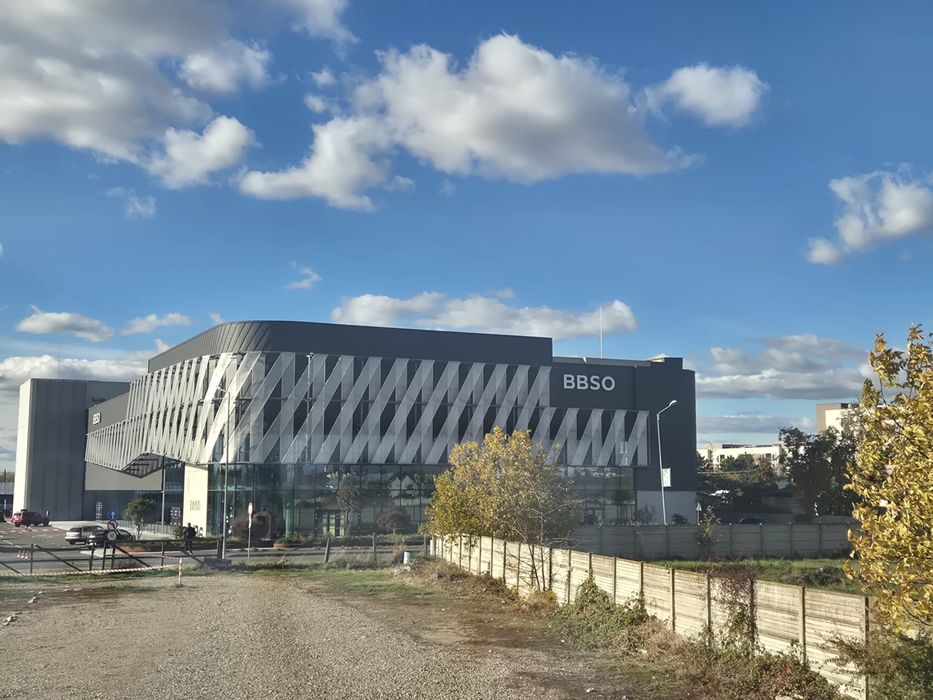 •	Spațiu business 74 mp, acces facil