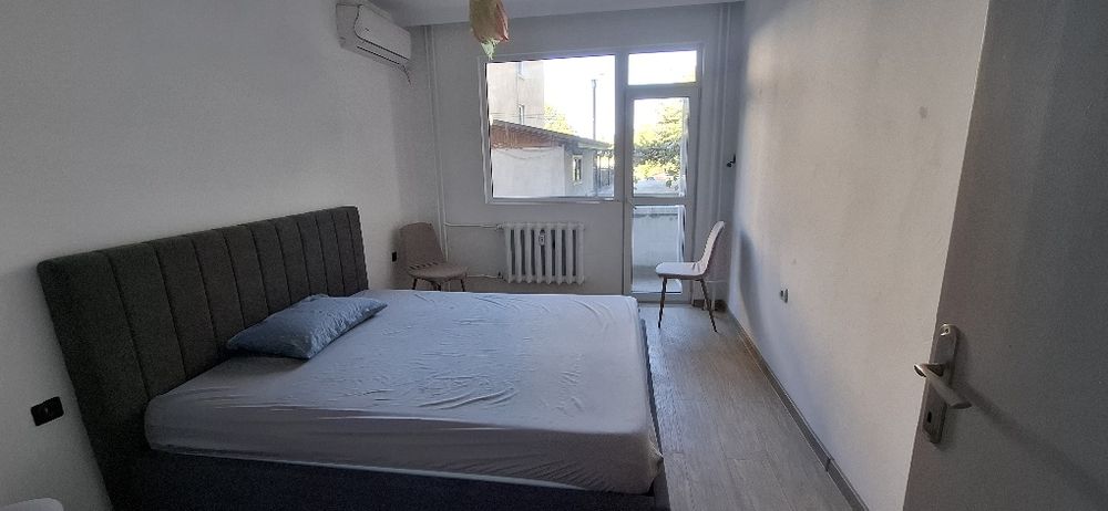 Дава се под наем Многостаен апартамент в Пловдив, Младежки Хълм - 200 кв.м за 816 € - Снимка #7