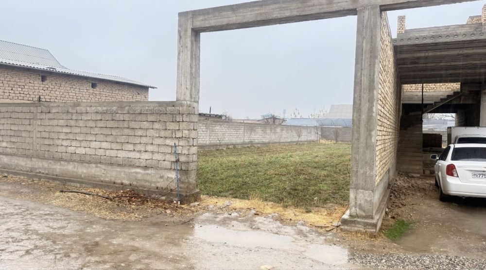 Qurilishi tugamagan Uy sotiladi