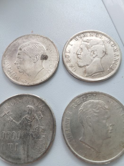 Monede vechi de colecție