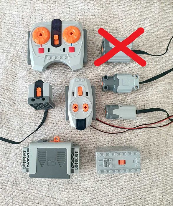 LEGO Technic, Power Functions моторы, фары, блоки