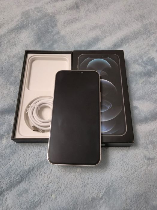 Продам iPhone 12 pro