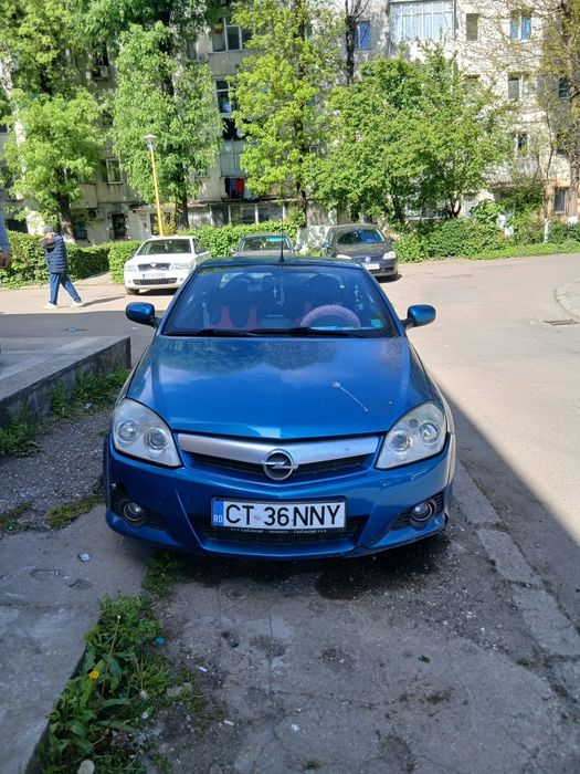 Vând urgent Opel tigra