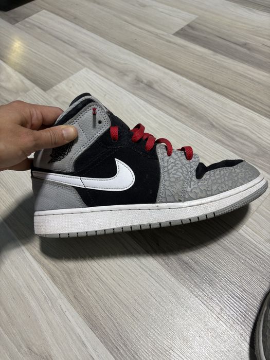 НАЙК Air Jordan 1 Mid SE