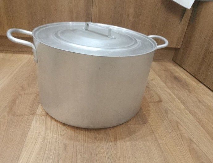 Продам 2 кастрюли