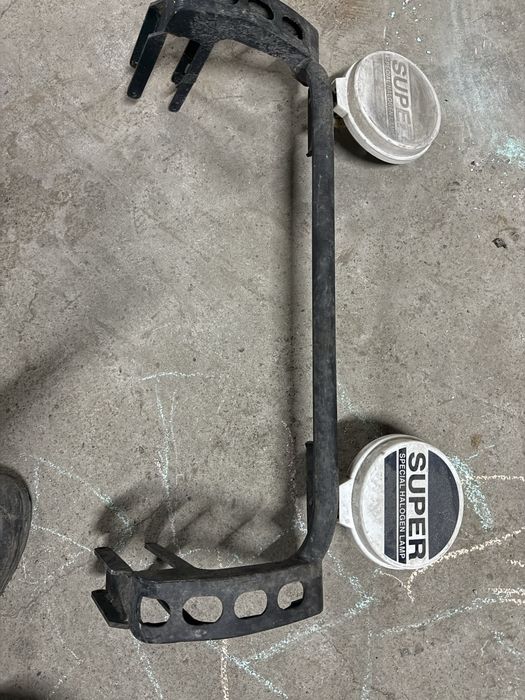 Продам держатель для фар