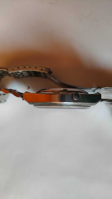 Продавам автоматичен часовник Seiko 5 (Сейко)