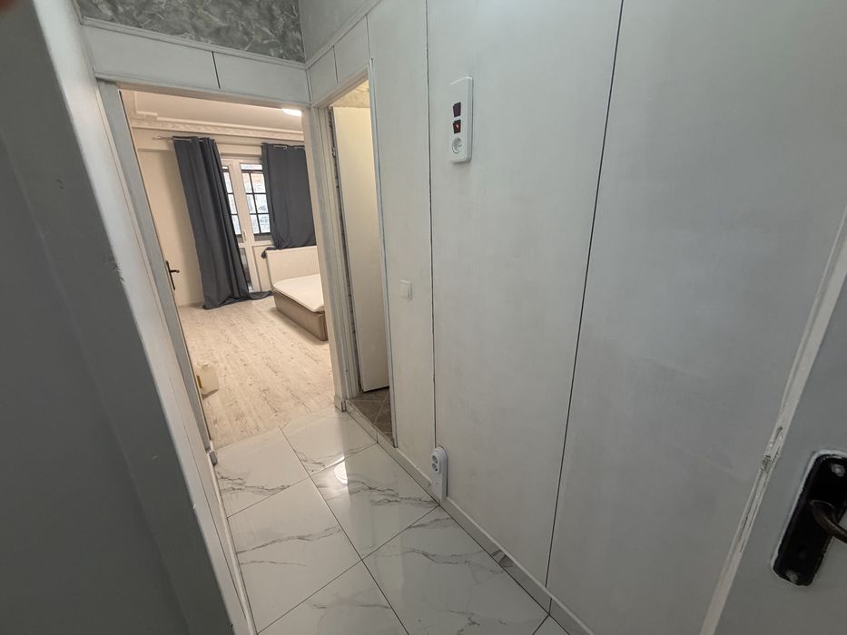 Дава се под наем Двустаен апартамент в Плевен, Сторгозия - 78 кв.м за 278.97 € - Снимка #2