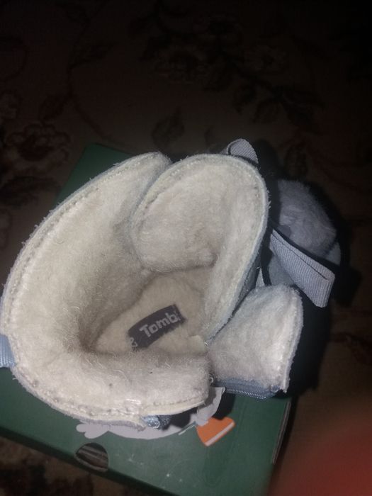 Продам сапожки на девочку