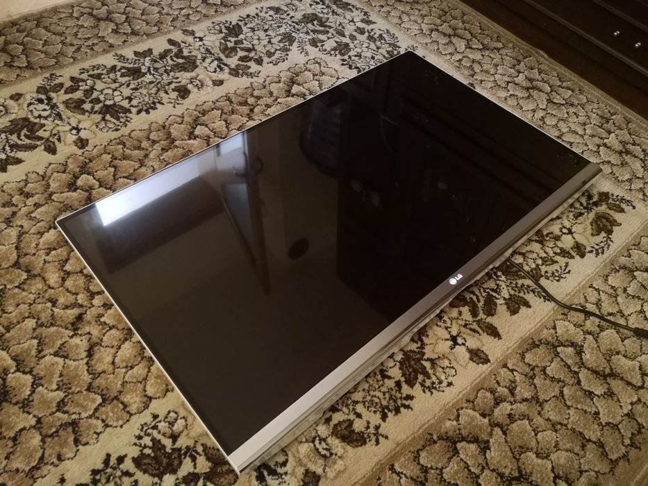 LG 42" 3D телевизор