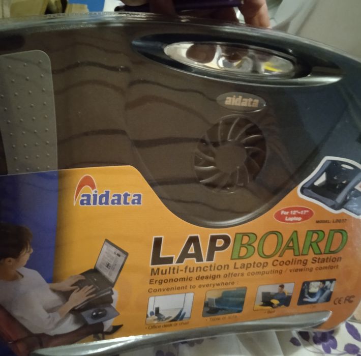 Мултифункционална поставка с охлаждане за лаптоп