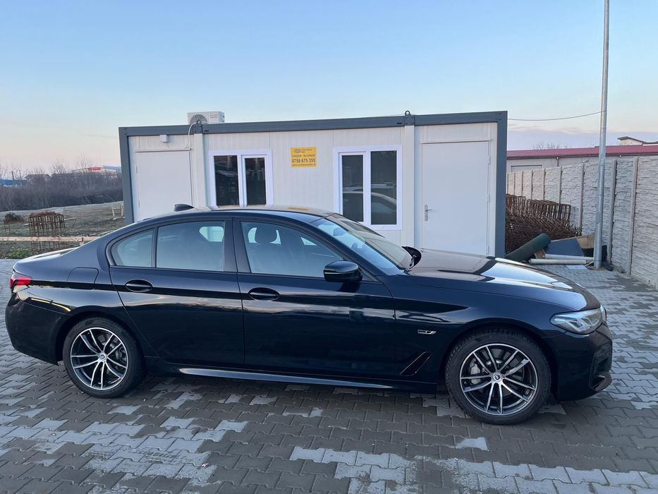 BMW Seria 5 Garantie cu revizii incluse gratuit pana in 2027, inscrisa in Romania