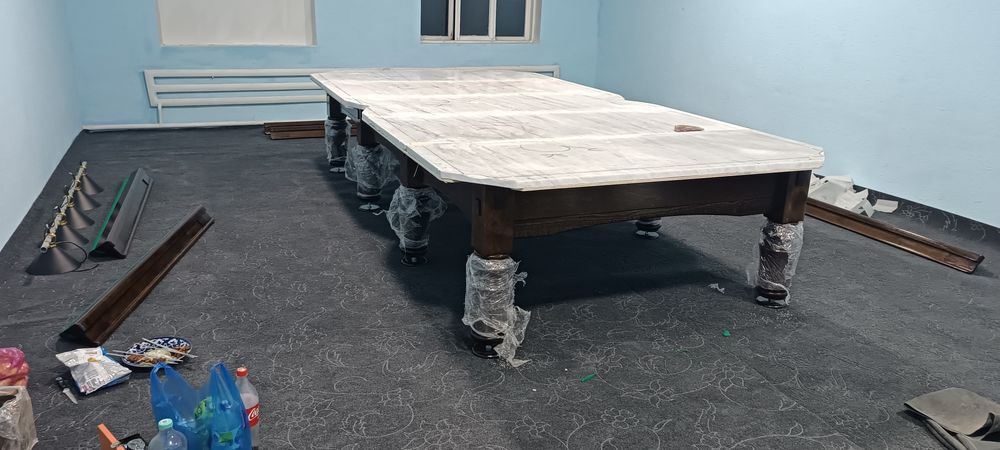Billiard stol sotiladi 2ta tayor 3 oy ishlamadi xali