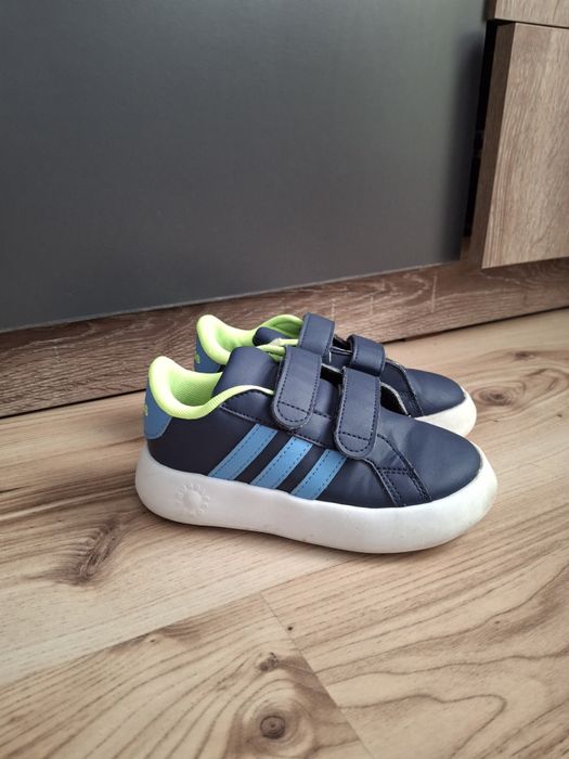 Adidas оригинални маратонки