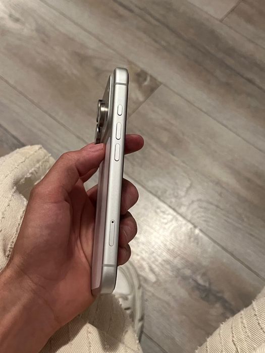 Vând iphone 17 pro