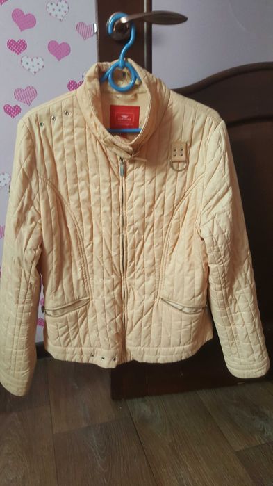 Продам Женские куртки Торг