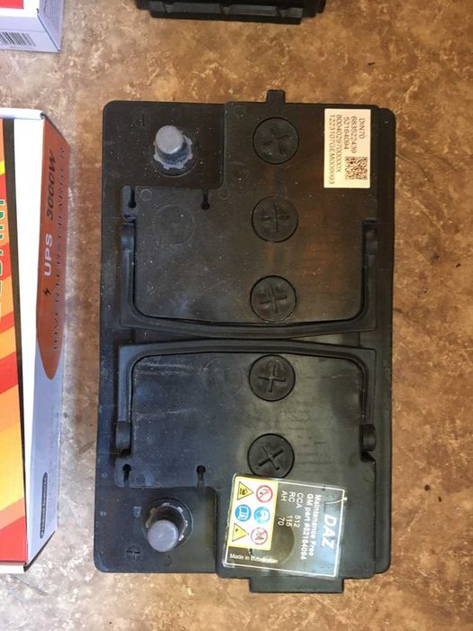 Инверторы 12 вольт на 220 2 в 1 заряжают аккумулятор не синус